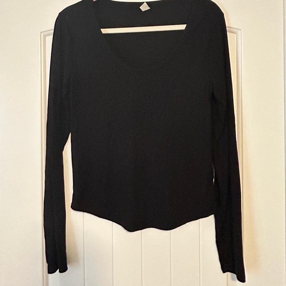 Cropped workout top